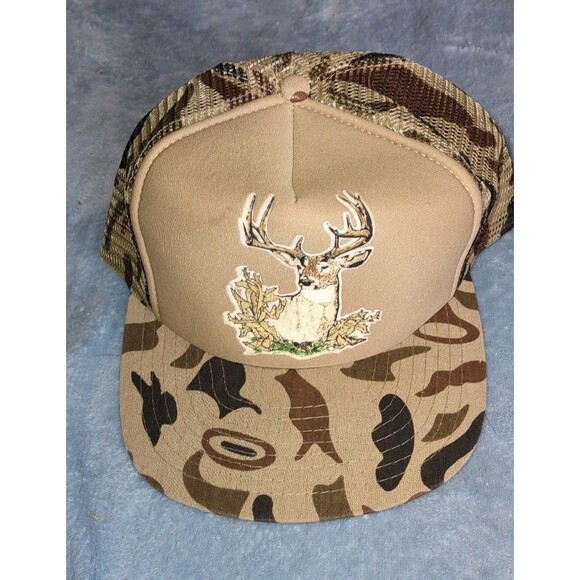 Vintage Buck Deer Trucker Hat OSFA Camo Hunting Cap Snapback - Picture 1 of 7